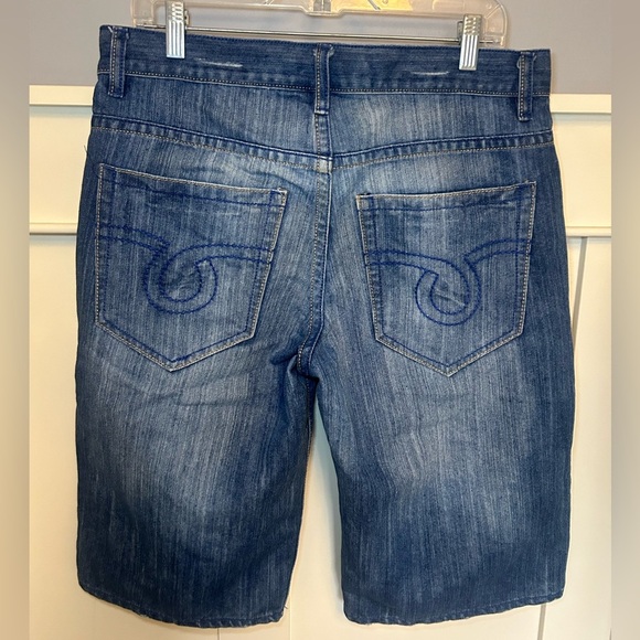 Vintage Avirex baggy denim shorts - Picture 10 of 10
